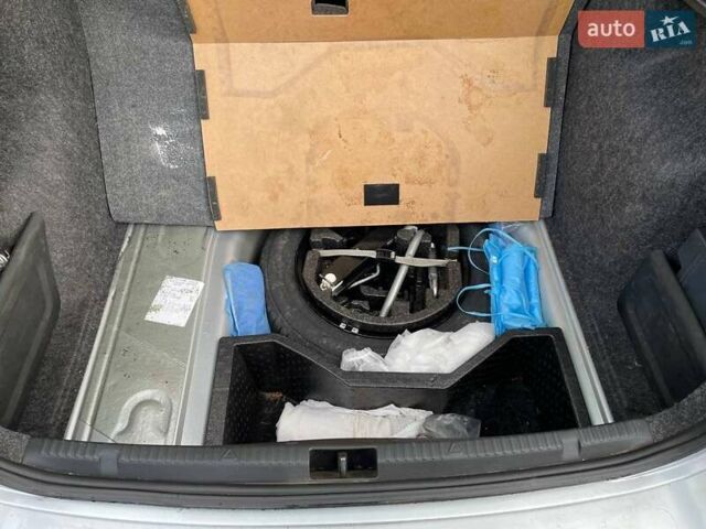 Серый Шкода Рапид, объемом двигателя 1.6 л и пробегом 127 тыс. км за 10000 $, фото 61 на Automoto.ua