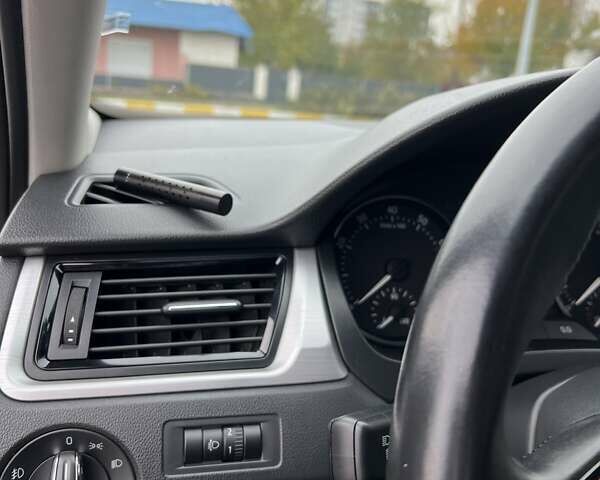 Серый Шкода Рапид, объемом двигателя 1.2 л и пробегом 127 тыс. км за 8500 $, фото 20 на Automoto.ua