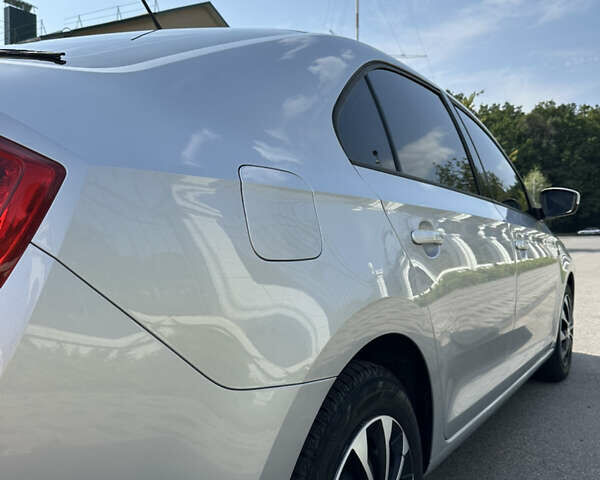 Серый Шкода Рапид, объемом двигателя 1.6 л и пробегом 286 тыс. км за 7700 $, фото 6 на Automoto.ua