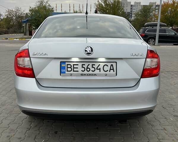 Серый Шкода Рапид, объемом двигателя 1.2 л и пробегом 127 тыс. км за 8500 $, фото 1 на Automoto.ua