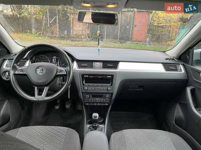 Серый Шкода Рапид, объемом двигателя 1.6 л и пробегом 127 тыс. км за 10000 $, фото 45 на Automoto.ua