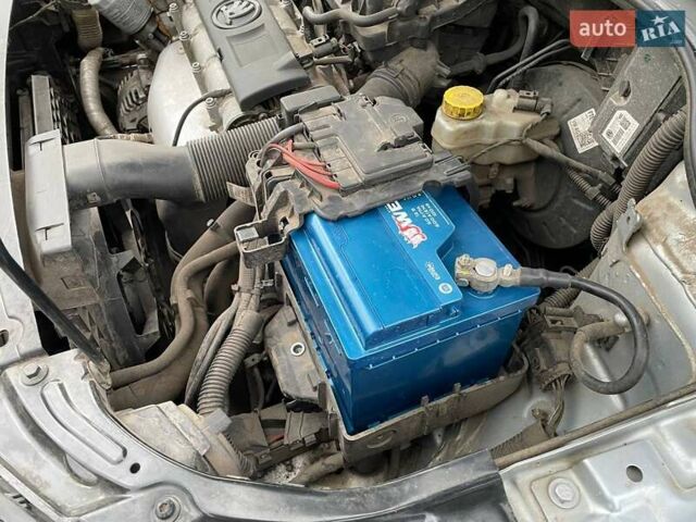 Серый Шкода Рапид, объемом двигателя 1.6 л и пробегом 127 тыс. км за 10000 $, фото 32 на Automoto.ua