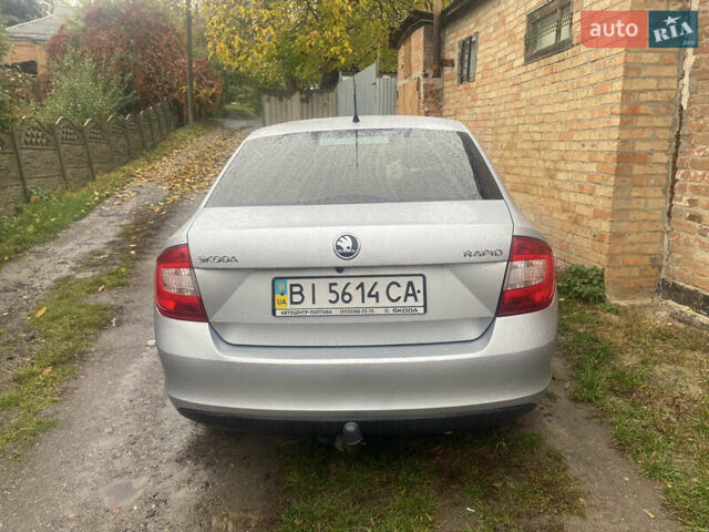 Сірий Шкода Рапід, об'ємом двигуна 1.2 л та пробігом 117 тис. км за 3000 $, фото 1 на Automoto.ua