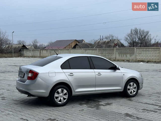 Серый Шкода Рапид, объемом двигателя 1.2 л и пробегом 235 тыс. км за 6999 $, фото 5 на Automoto.ua