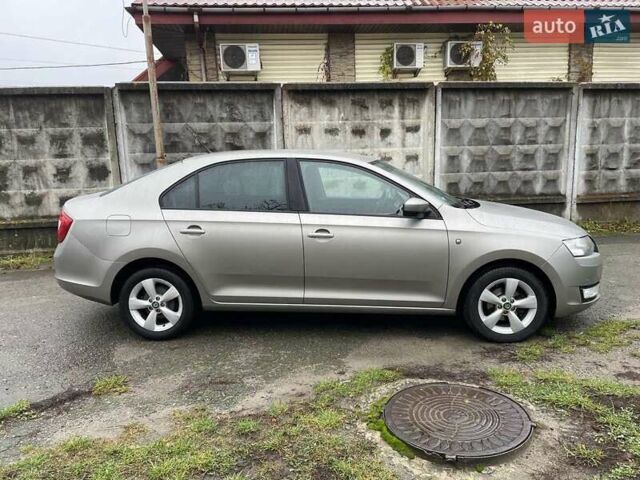 Серый Шкода Рапид, объемом двигателя 1.2 л и пробегом 183 тыс. км за 7300 $, фото 3 на Automoto.ua