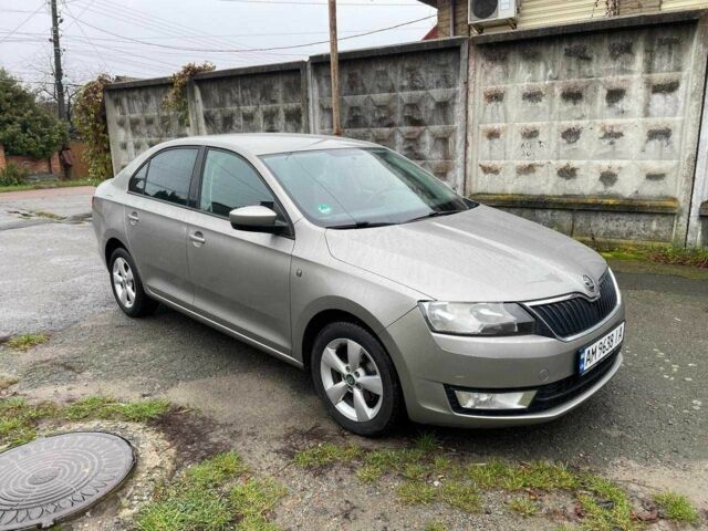 Серый Шкода Рапид, объемом двигателя 1.2 л и пробегом 183 тыс. км за 7300 $, фото 2 на Automoto.ua