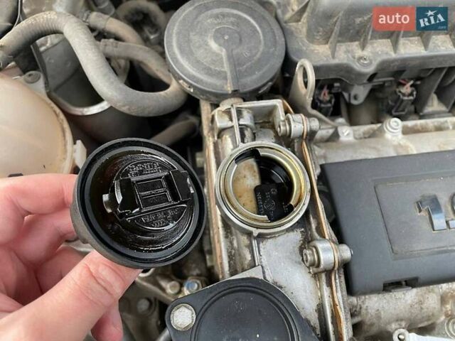 Серый Шкода Рапид, объемом двигателя 1.6 л и пробегом 127 тыс. км за 10000 $, фото 35 на Automoto.ua