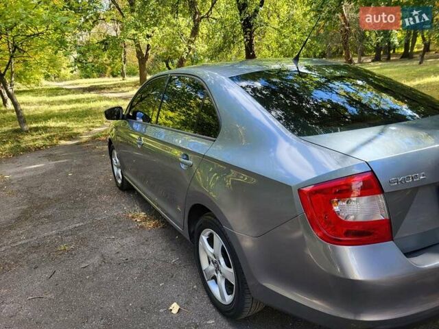 Сірий Шкода Рапід, об'ємом двигуна 1.6 л та пробігом 167 тис. км за 6500 $, фото 1 на Automoto.ua