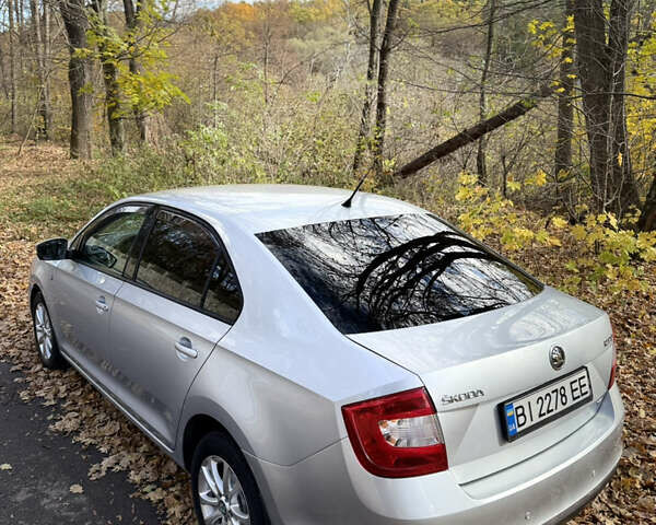 Шкода Рапид 2013 в Ивано-Франковске на Automoto.ua Серый Шкода Рапид, объемом двигателя 1.2 л и пробегом 166 тыс. км за 7200 $, фото 3 на Automoto.ua