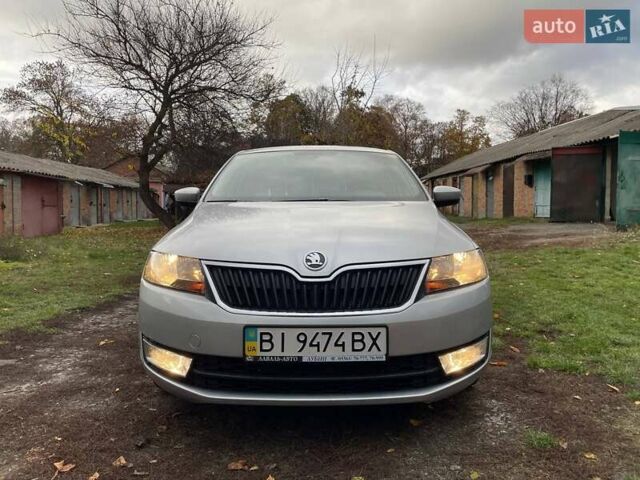 Серый Шкода Рапид, объемом двигателя 1.6 л и пробегом 127 тыс. км за 10000 $, фото 5 на Automoto.ua