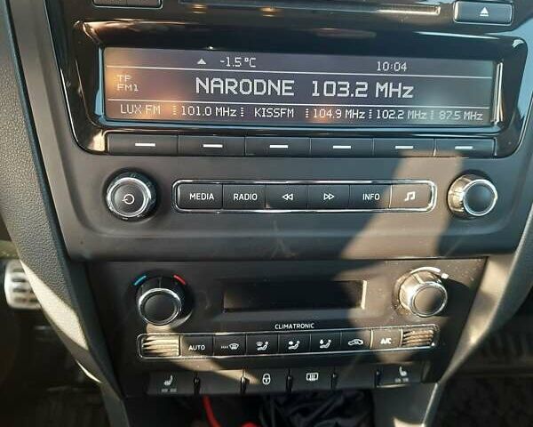 Сірий Шкода Рапід, об'ємом двигуна 1.2 л та пробігом 110 тис. км за 7900 $, фото 8 на Automoto.ua