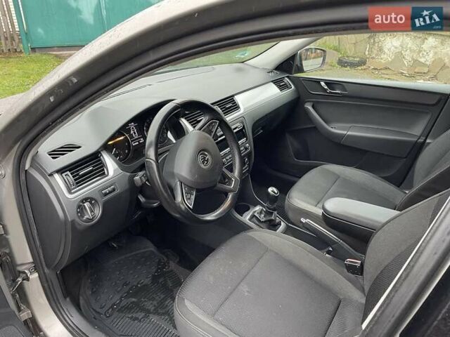 Серый Шкода Рапид, объемом двигателя 1.2 л и пробегом 183 тыс. км за 7300 $, фото 10 на Automoto.ua