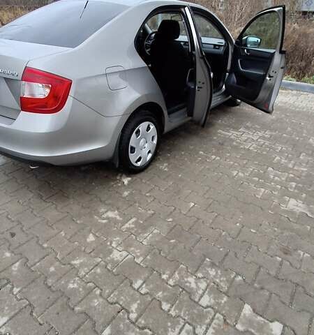 Серый Шкода Рапид, объемом двигателя 1.6 л и пробегом 67 тыс. км за 9300 $, фото 8 на Automoto.ua