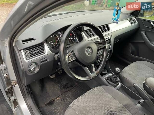 Серый Шкода Рапид, объемом двигателя 1.6 л и пробегом 127 тыс. км за 10000 $, фото 36 на Automoto.ua