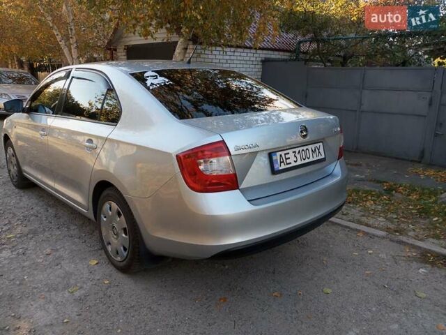 Серый Шкода Рапид, объемом двигателя 1.6 л и пробегом 190 тыс. км за 8900 $, фото 11 на Automoto.ua
