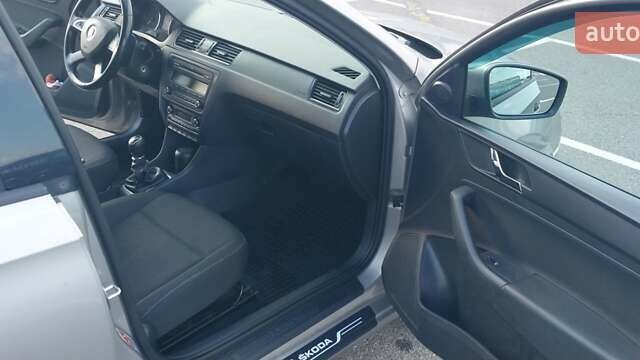 Сірий Шкода Рапід, об'ємом двигуна 1.2 л та пробігом 217 тис. км за 6200 $, фото 8 на Automoto.ua