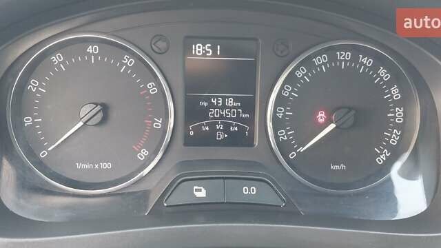 Сірий Шкода Рапід, об'ємом двигуна 1.2 л та пробігом 217 тис. км за 6200 $, фото 14 на Automoto.ua