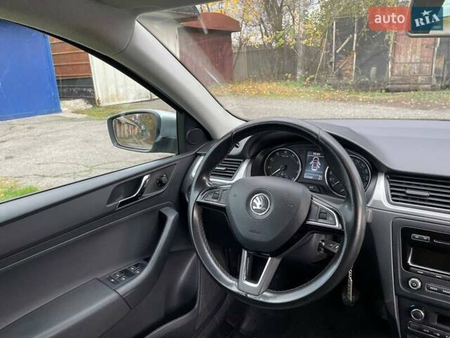 Серый Шкода Рапид, объемом двигателя 1.6 л и пробегом 127 тыс. км за 10000 $, фото 52 на Automoto.ua