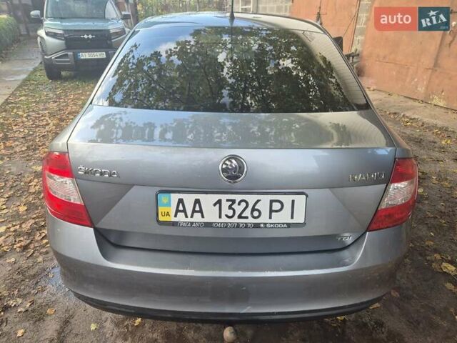 Серый Шкода Рапид, объемом двигателя 1.6 л и пробегом 216 тыс. км за 7500 $, фото 2 на Automoto.ua