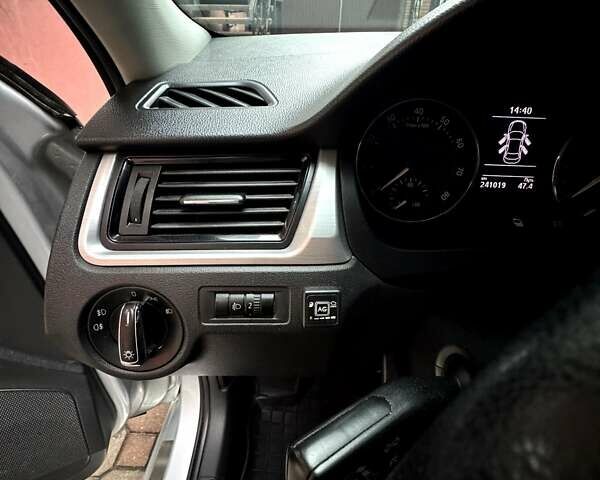 Серый Шкода Рапид, объемом двигателя 1.6 л и пробегом 241 тыс. км за 7600 $, фото 11 на Automoto.ua