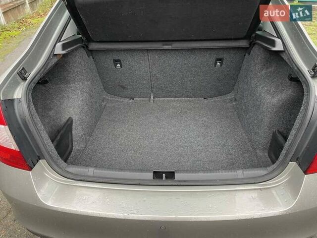 Серый Шкода Рапид, объемом двигателя 1.2 л и пробегом 183 тыс. км за 7300 $, фото 16 на Automoto.ua