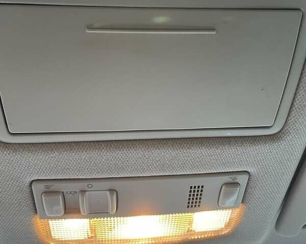 Серый Шкода Рапид, объемом двигателя 1.2 л и пробегом 183 тыс. км за 7300 $, фото 21 на Automoto.ua