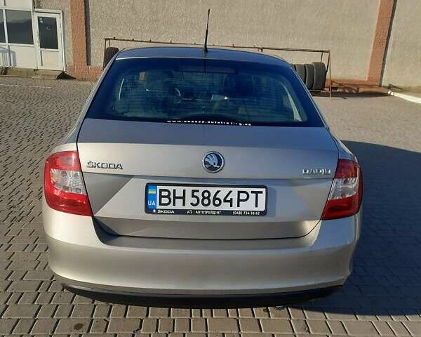 Сірий Шкода Рапід, об'ємом двигуна 1.2 л та пробігом 110 тис. км за 7900 $, фото 15 на Automoto.ua