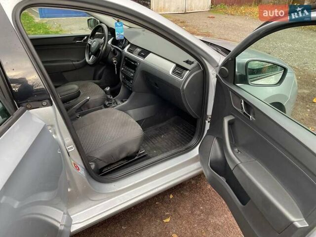 Серый Шкода Рапид, объемом двигателя 1.6 л и пробегом 127 тыс. км за 10000 $, фото 50 на Automoto.ua