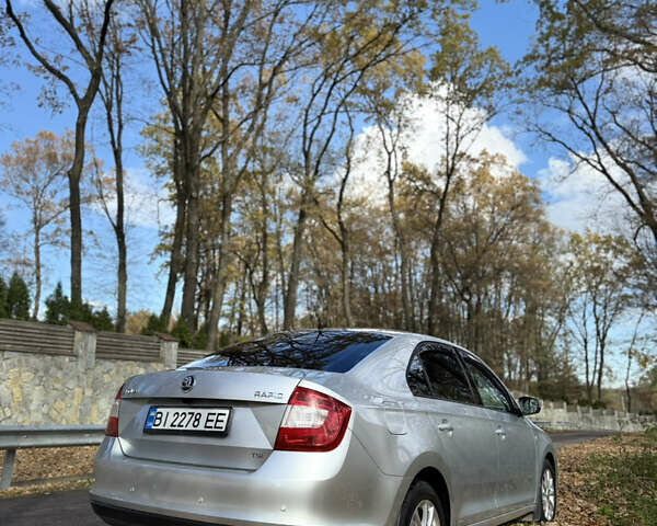 Шкода Рапид 2013 в Ивано-Франковске на Automoto.ua Серый Шкода Рапид, объемом двигателя 1.2 л и пробегом 166 тыс. км за 7200 $, фото 4 на Automoto.ua