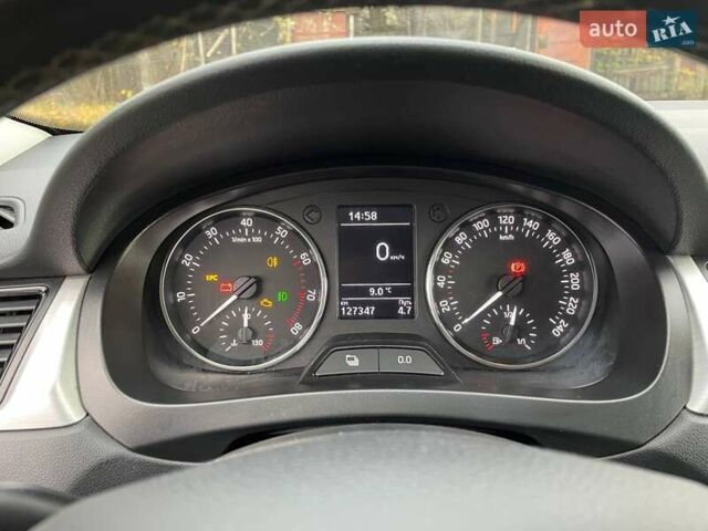 Серый Шкода Рапид, объемом двигателя 1.6 л и пробегом 127 тыс. км за 10000 $, фото 41 на Automoto.ua