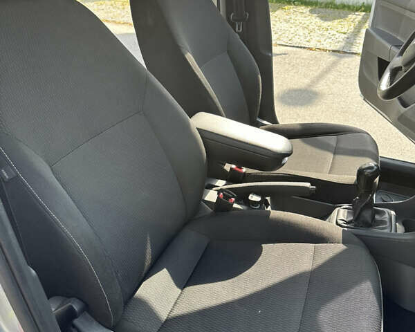 Серый Шкода Рапид, объемом двигателя 1.6 л и пробегом 286 тыс. км за 7700 $, фото 14 на Automoto.ua