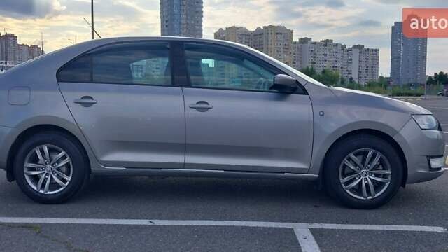 Сірий Шкода Рапід, об'ємом двигуна 1.2 л та пробігом 217 тис. км за 6200 $, фото 2 на Automoto.ua