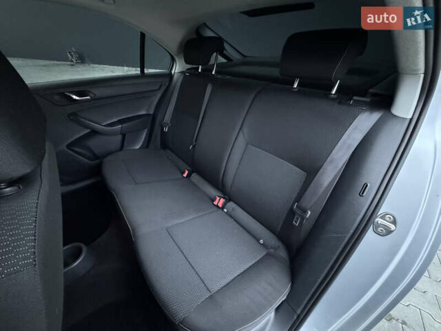 Серый Шкода Рапид, объемом двигателя 1.2 л и пробегом 235 тыс. км за 6999 $, фото 25 на Automoto.ua