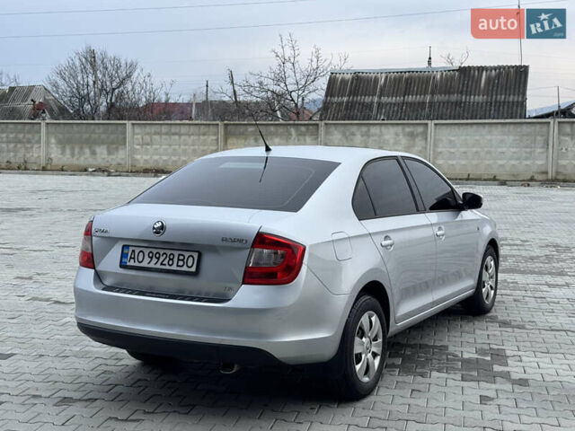 Серый Шкода Рапид, объемом двигателя 1.2 л и пробегом 235 тыс. км за 6999 $, фото 6 на Automoto.ua