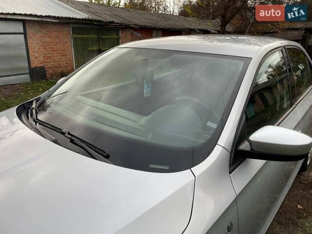 Серый Шкода Рапид, объемом двигателя 1.6 л и пробегом 127 тыс. км за 10000 $, фото 18 на Automoto.ua