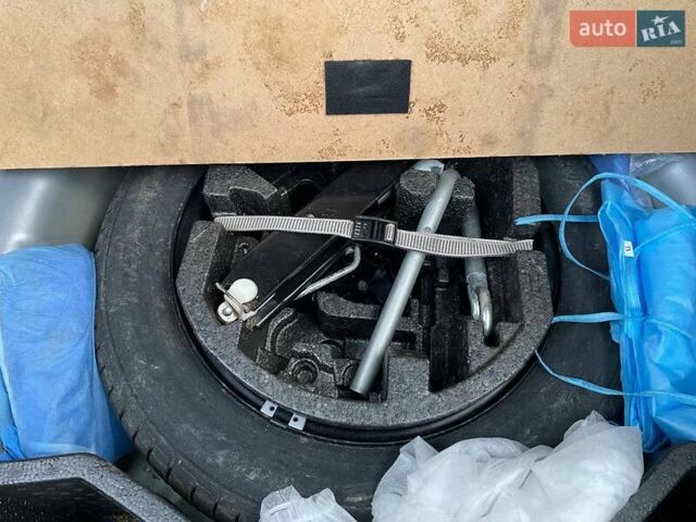 Серый Шкода Рапид, объемом двигателя 1.6 л и пробегом 127 тыс. км за 10000 $, фото 62 на Automoto.ua