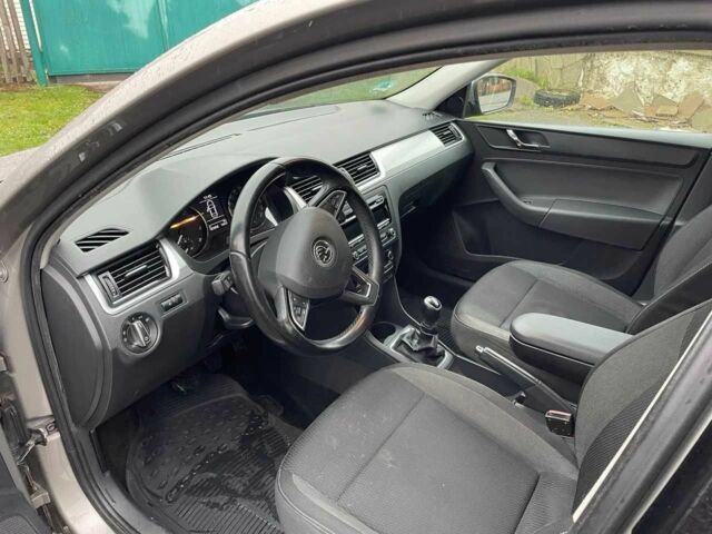 Серый Шкода Рапид, объемом двигателя 1.2 л и пробегом 183 тыс. км за 7300 $, фото 17 на Automoto.ua