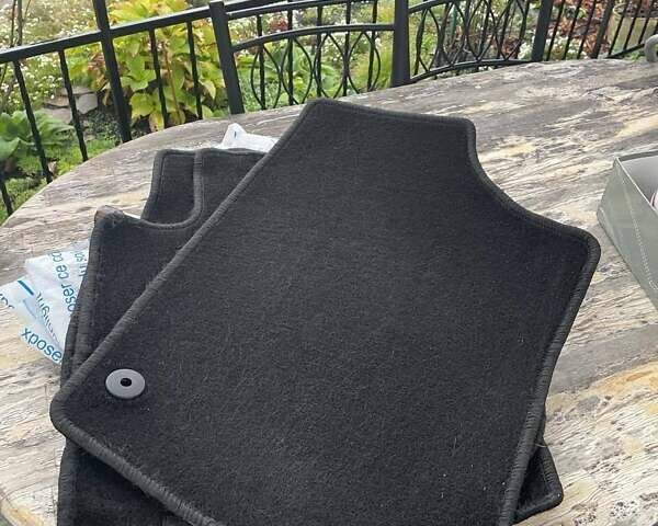 Серый Шкода Рапид, объемом двигателя 1.2 л и пробегом 183 тыс. км за 7300 $, фото 29 на Automoto.ua