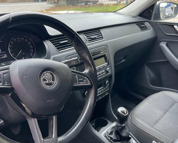 Серый Шкода Рапид, объемом двигателя 1.6 л и пробегом 178 тыс. км за 8500 $, фото 11 на Automoto.ua