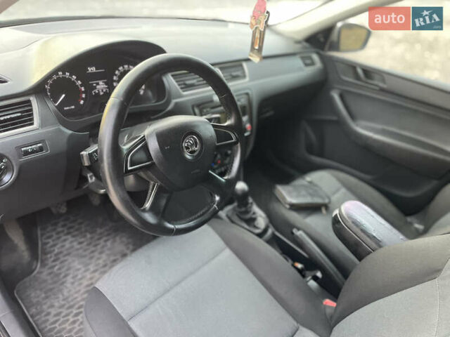 Серый Шкода Рапид, объемом двигателя 1.6 л и пробегом 241 тыс. км за 6900 $, фото 10 на Automoto.ua