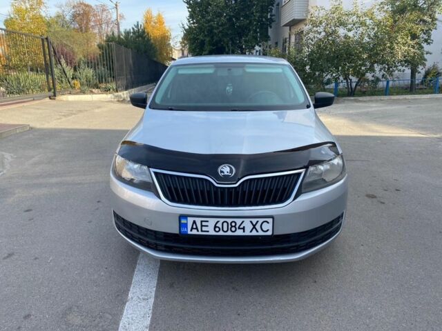 Сірий Шкода Рапід, об'ємом двигуна 1.6 л та пробігом 173 тис. км за 6500 $, фото 2 на Automoto.ua