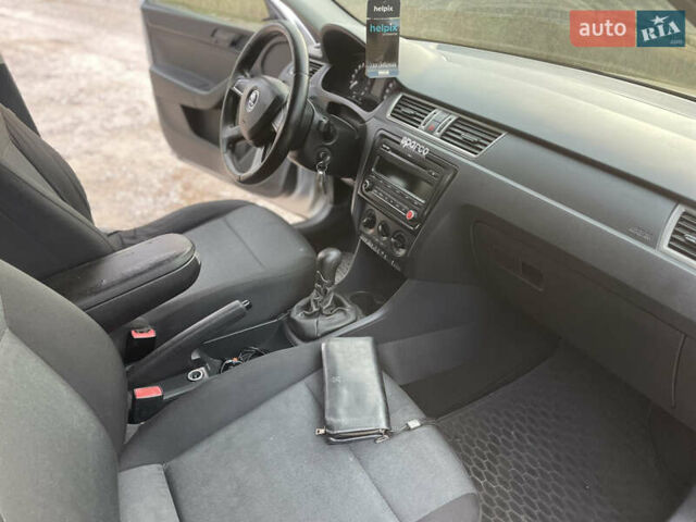 Серый Шкода Рапид, объемом двигателя 1.6 л и пробегом 241 тыс. км за 6900 $, фото 12 на Automoto.ua