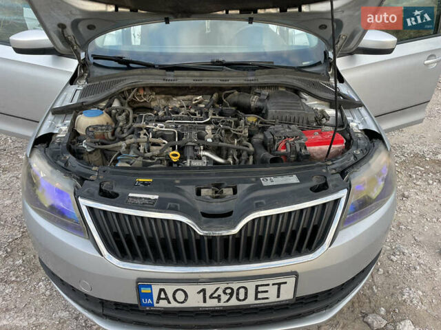 Серый Шкода Рапид, объемом двигателя 1.6 л и пробегом 241 тыс. км за 6900 $, фото 7 на Automoto.ua