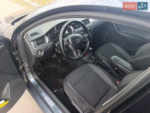 Шкода Рапід 2014 у Вінниці на Automoto.ua Сірий Шкода Рапід, об'ємом двигуна 1.6 л та пробігом 214 тис. км за 7600 $, фото 7 на Automoto.ua