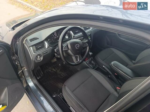 Шкода Рапід 2014 у Вінниці на Automoto.ua Сірий Шкода Рапід, об'ємом двигуна 1.6 л та пробігом 214 тис. км за 7600 $, фото 6 на Automoto.ua