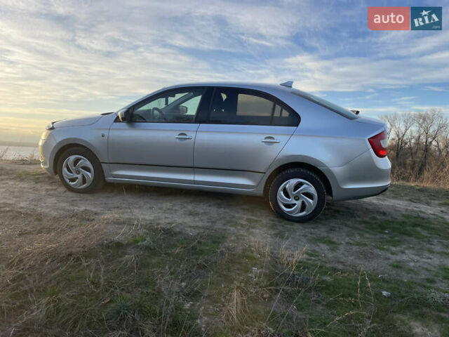 Сірий Шкода Рапід, об'ємом двигуна 1.6 л та пробігом 284 тис. км за 6777 $, фото 4 на Automoto.ua