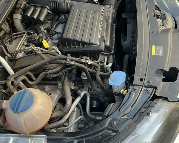 Сірий Шкода Рапід, об'ємом двигуна 1.2 л та пробігом 179 тис. км за 6700 $, фото 8 на Automoto.ua