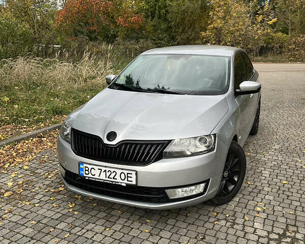Шкода Рапид 2015 в Львове на Automoto.ua Серый Шкода Рапид, объемом двигателя 1.6 л и пробегом 135 тыс. км за 8999 $, фото 1 на Automoto.ua