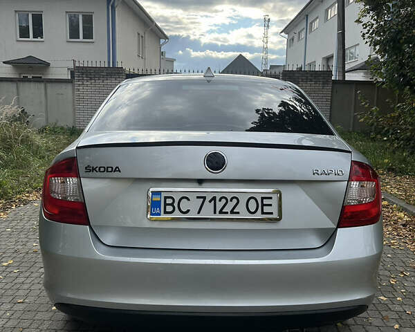 Шкода Рапид 2015 в Львове на Automoto.ua Серый Шкода Рапид, объемом двигателя 1.6 л и пробегом 135 тыс. км за 8999 $, фото 7 на Automoto.ua