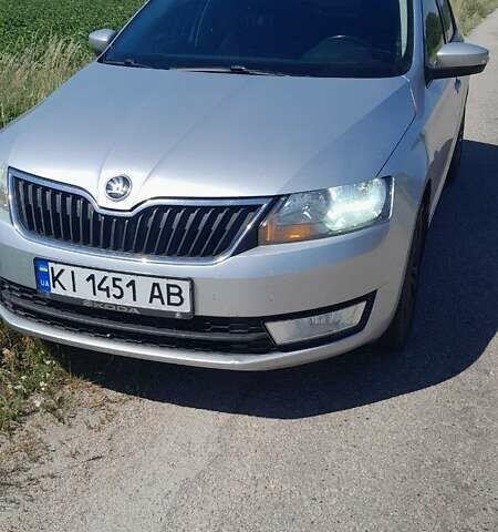 Сірий Шкода Рапід, об'ємом двигуна 1.2 л та пробігом 200 тис. км за 8500 $, фото 6 на Automoto.ua